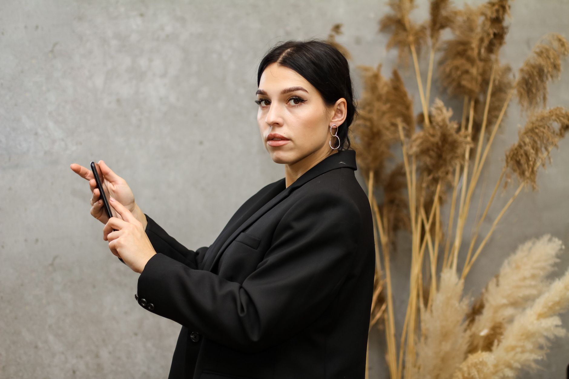 portrait femme réseaux sociaux